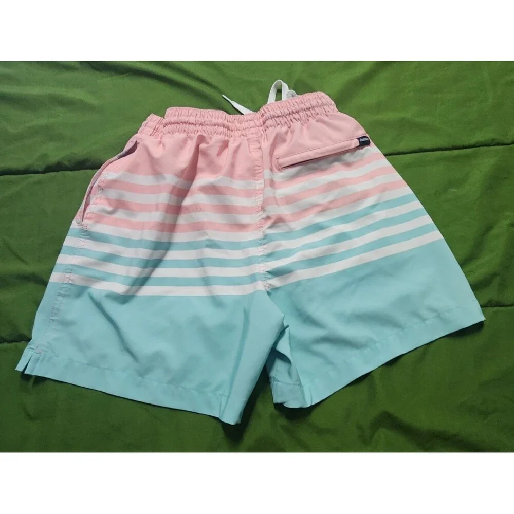 Chubbies Lined Men's Classic Swim Trunk Size M Inseam 5.5